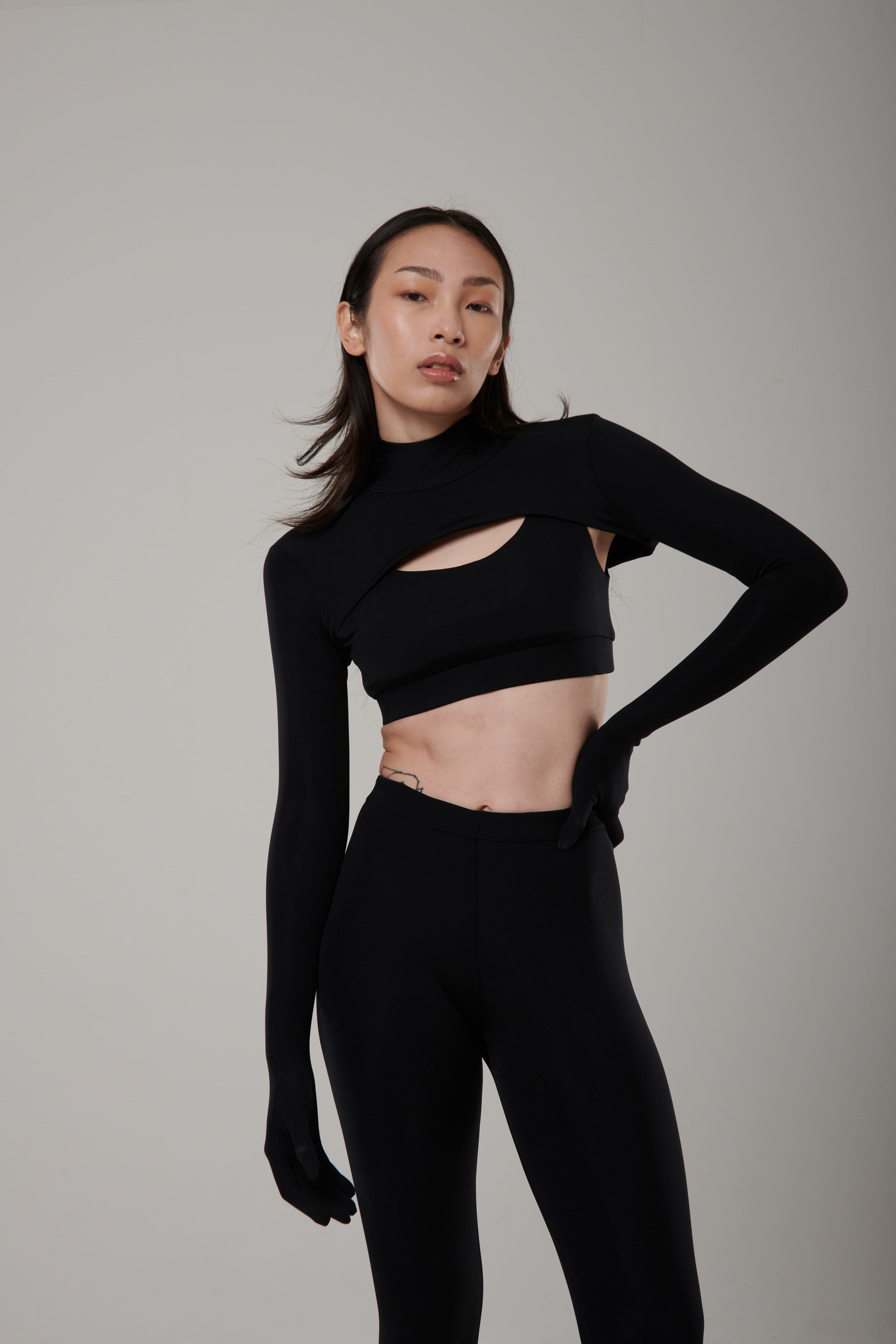 Classic black leggings